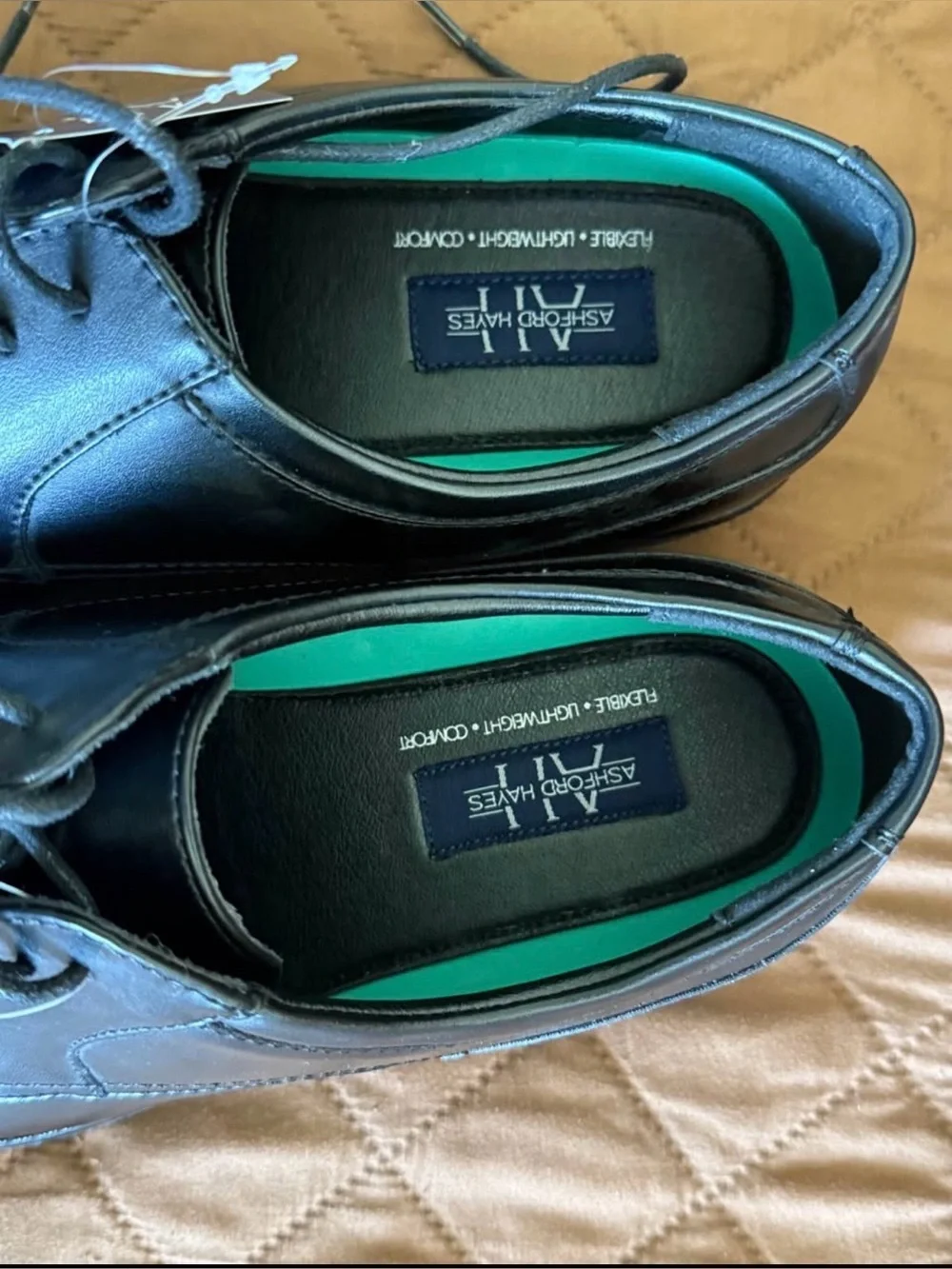 John Ashford Black Men's Lace-Up Oxfords